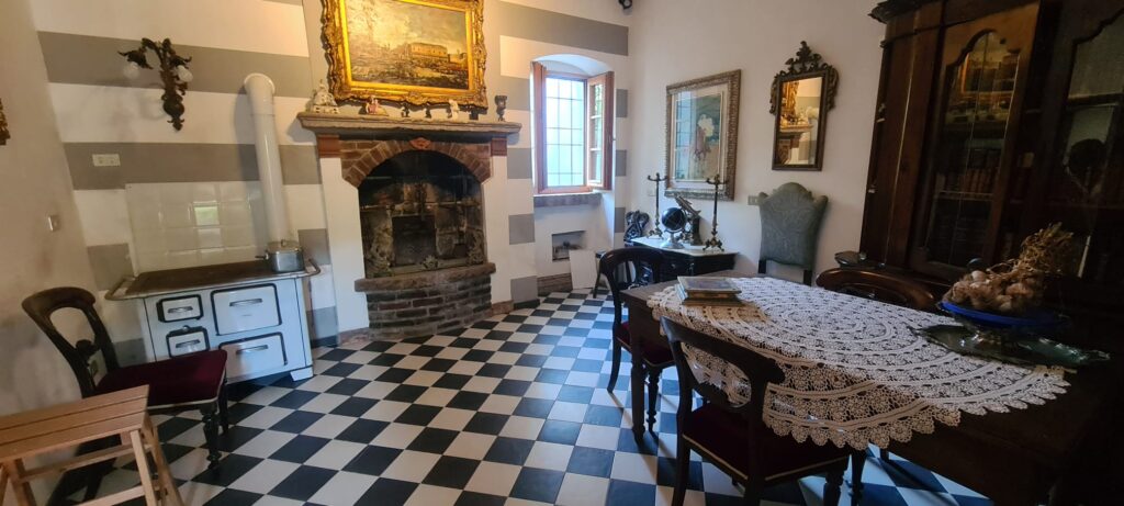 Villetta a schiera storica del1600 nel Cuore del Piemonte